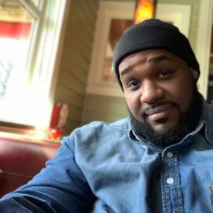 Meet your Posher, Derrick